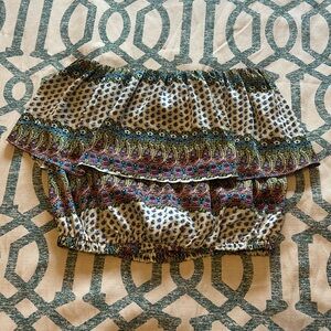 Lucca Couture Flowy strapless crop top